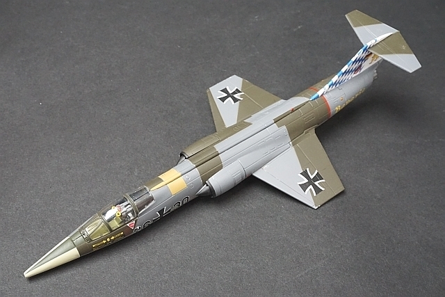 数量限定，お得 ホビーマスター 1/72 ロッキード F-104G スターファイター 26+30 ババリア 西ドイツ空軍 JG 32 特別塗装 1983 HA1033(軍用機)｜売買されたオークション情報、yahooの商品情報をアーカイブ公開 - オーク 軍用機