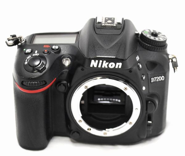 新品級の超美品 7054ショット・豪華セット】Nikon ニコン D7200 AF 70 