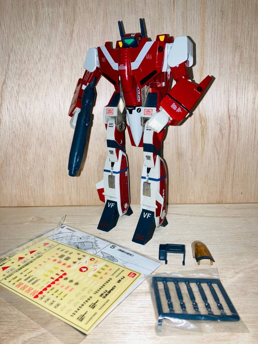 タカトクトイス復刻）バンダイ 1/55 超時空要塞マクロス VF-1J 
