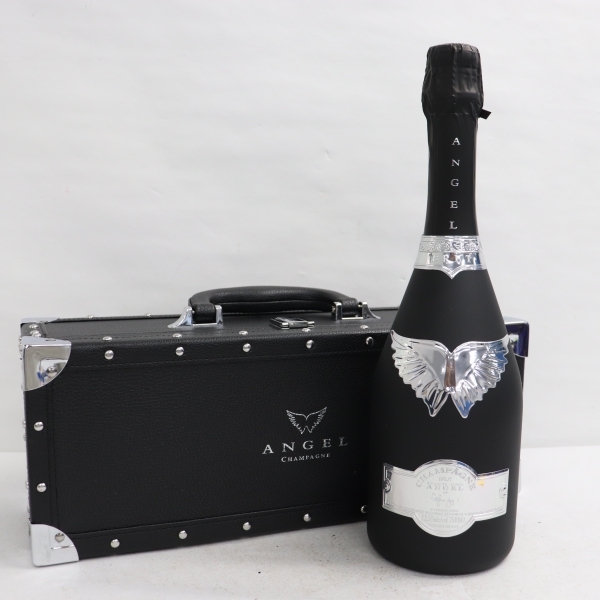 定番人気 1円~ ANGEL エンジェル ブリュット ブラック NV 12.5％ 750ml R22E180026(その他)｜売買されたオークション情報、yahooの商品情報をアーカイブ公開 - オークファン スパークリング