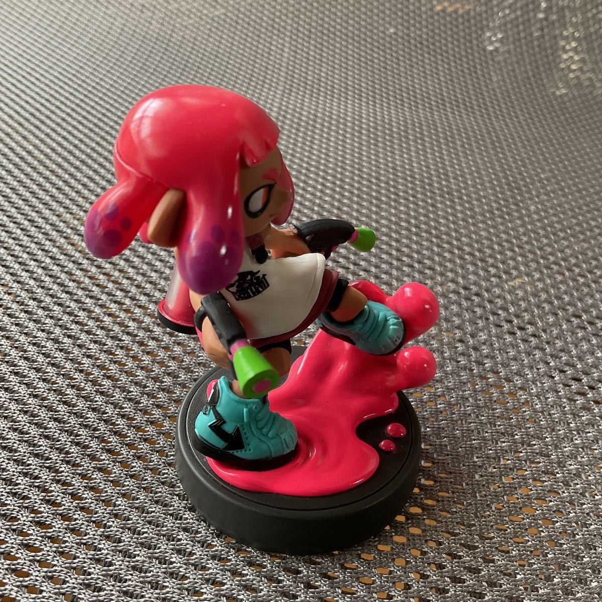 amiibo スプラトゥーン ガール ネオンピンク アミーボ 【公式通販】