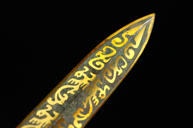特別依頼出品 三井家由来某寺院所蔵 金象嵌青銅剣 全長約68㎝ （検