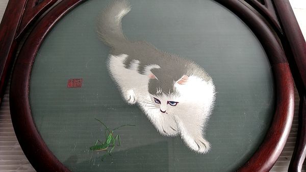 E465＞ 中国蘇州 両面刺繍 猫 中国伝統工芸品 置物 2個セット どちらも