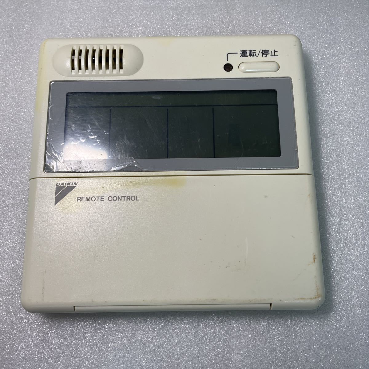 15328 DAIKIN ダイキン エアコンリモコン パッケージリモコン KRC37-38 【現状品】