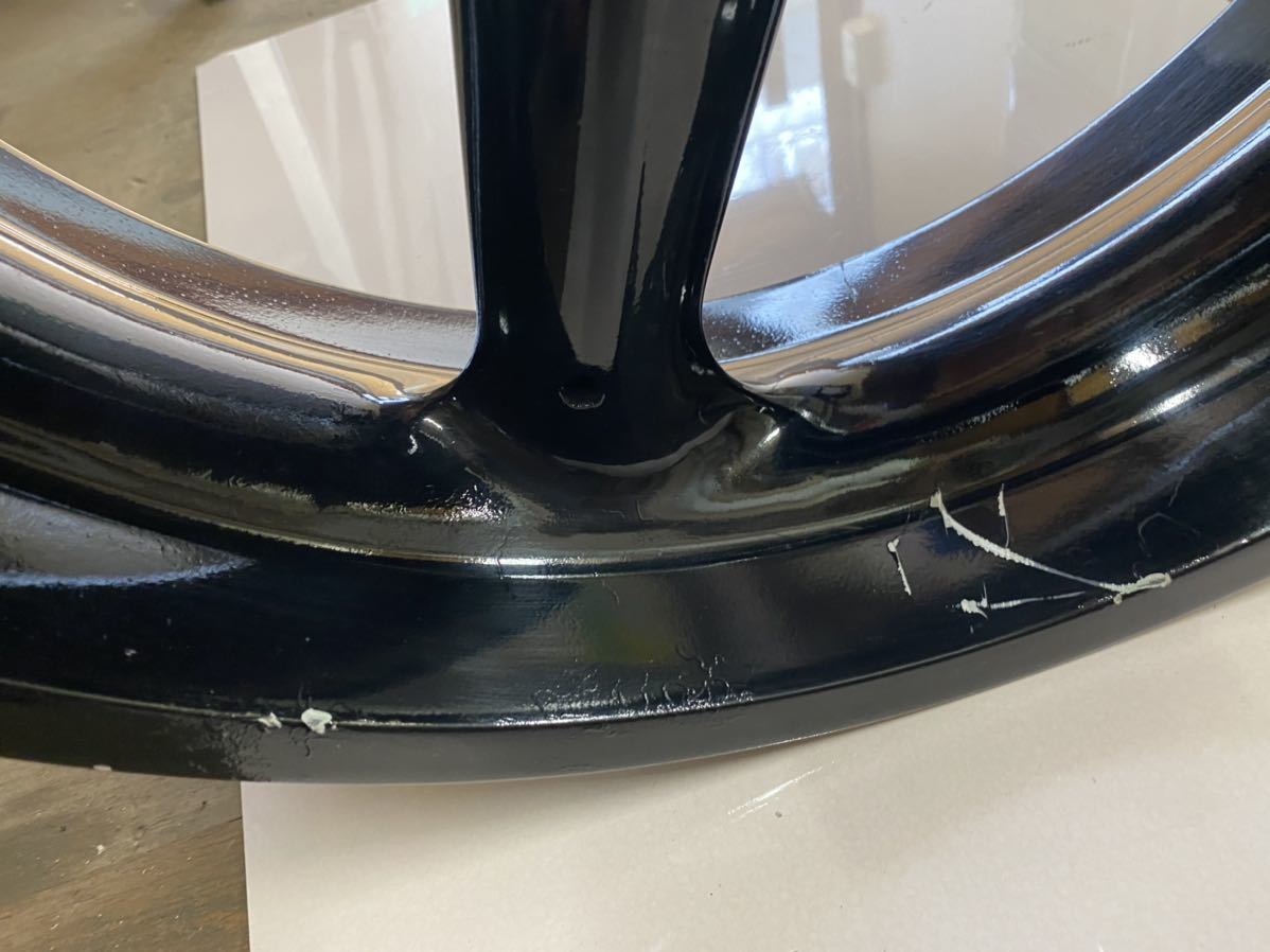 軽量レース用マルケジーニリアホイール マグ鋳造 5.5×18 カワサキ