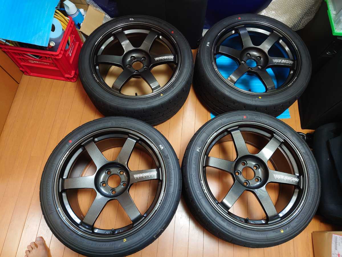 RAYS TE37SAGA S-plus 18インチ9.5J+43 PCD100-5H YOKOHAMA ADVAN A052 