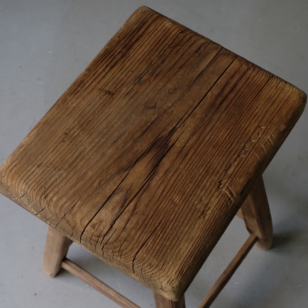 杉材 古いスツール B 椅子 チェア 展示台 花台 古家具 古民具 古道具