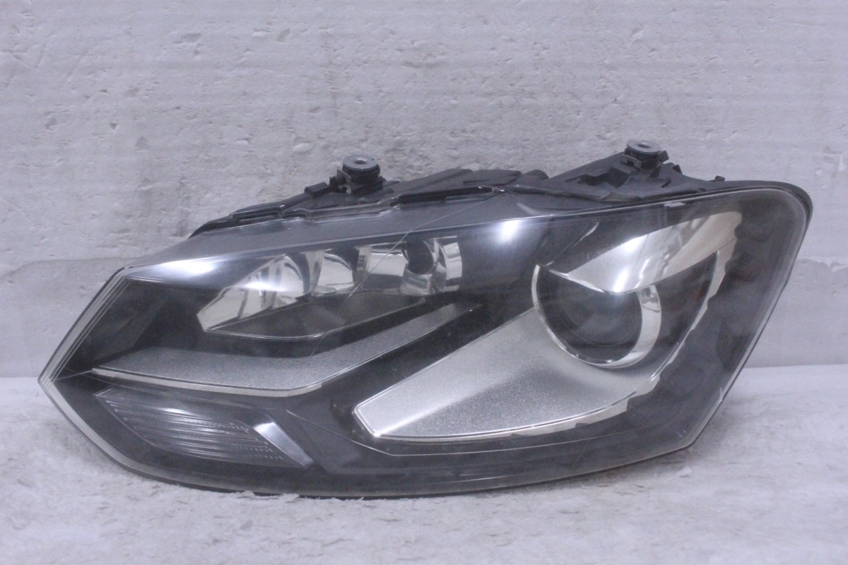94-80-E★HID LED★6R系 VW ポロ 左ヘッドライト 6R2 941 031★フォルクスワーゲン 純正 (KK)