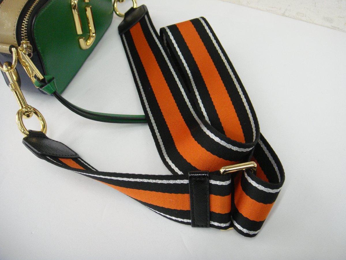 6264T【本物保証】 MARC JACOBS マークジェイコブス スナップショット 