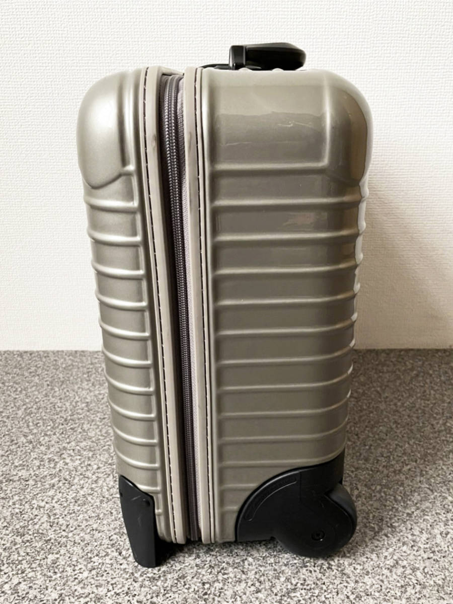 日本限定カラー RIMOWA SALSA リモワ サルサ ビジネストロリー 23L 2輪