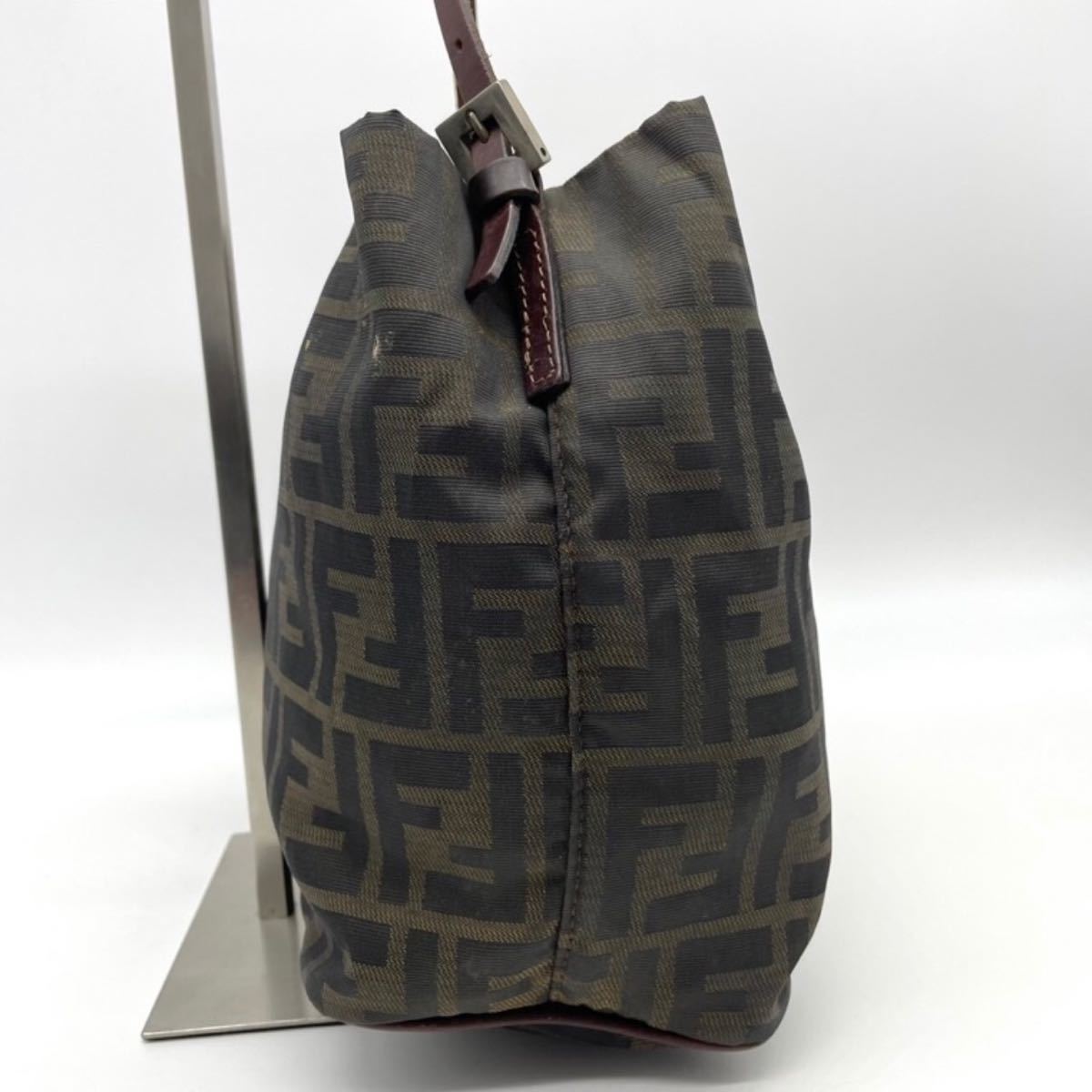 1円〜【美品】FENDI フェンディ ズッカ柄 ハンドバッグ アクセサリーポーチ マンマバケット FF柄 本格 レザー使用 ブラウン 茶 レディース フェンディ 1円 FENDI セミショルダー ベロア ズッカ柄ミニハンドバッグ