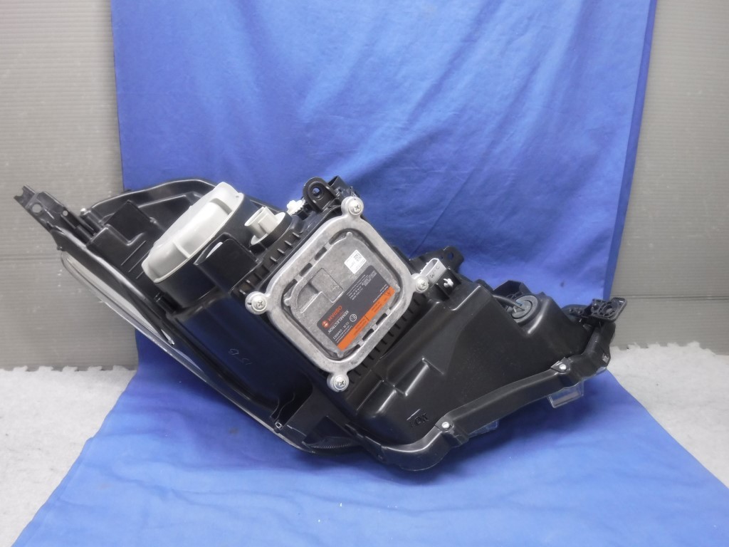 バレーノ WB32S/WB42S 左ヘッドライト HID 100-18512 (Z4550) 【公式通販】