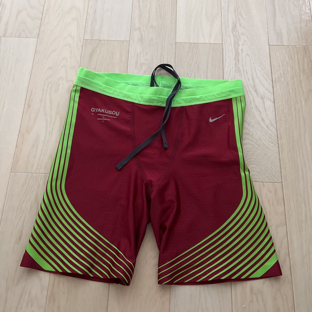 完売レア】NIKEナイキ ギャクソウ ランニング タイツ L 【公式通販】