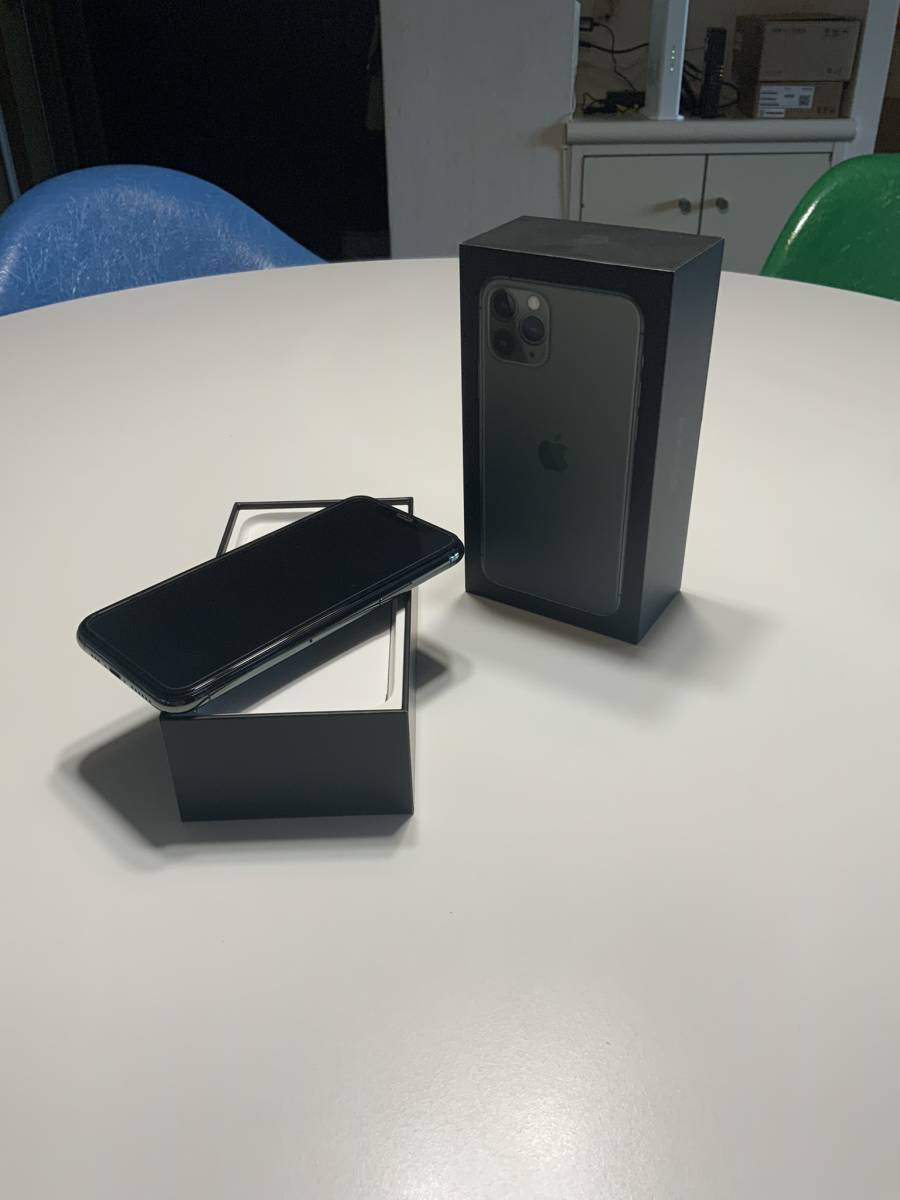 送料無料】【ややジャンク】☆美品☆ iphone 11 Pro 6GB グリーン 液晶