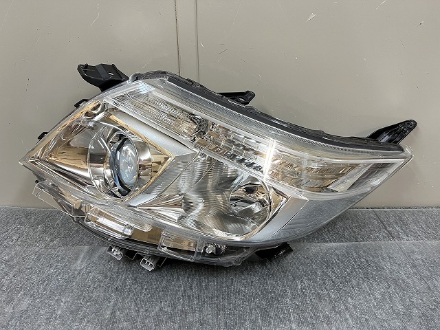 ノア/ハイブリッド ZRR80G/ZRR85G ZWR80G 前期 G/X LED 純正 左ヘッド