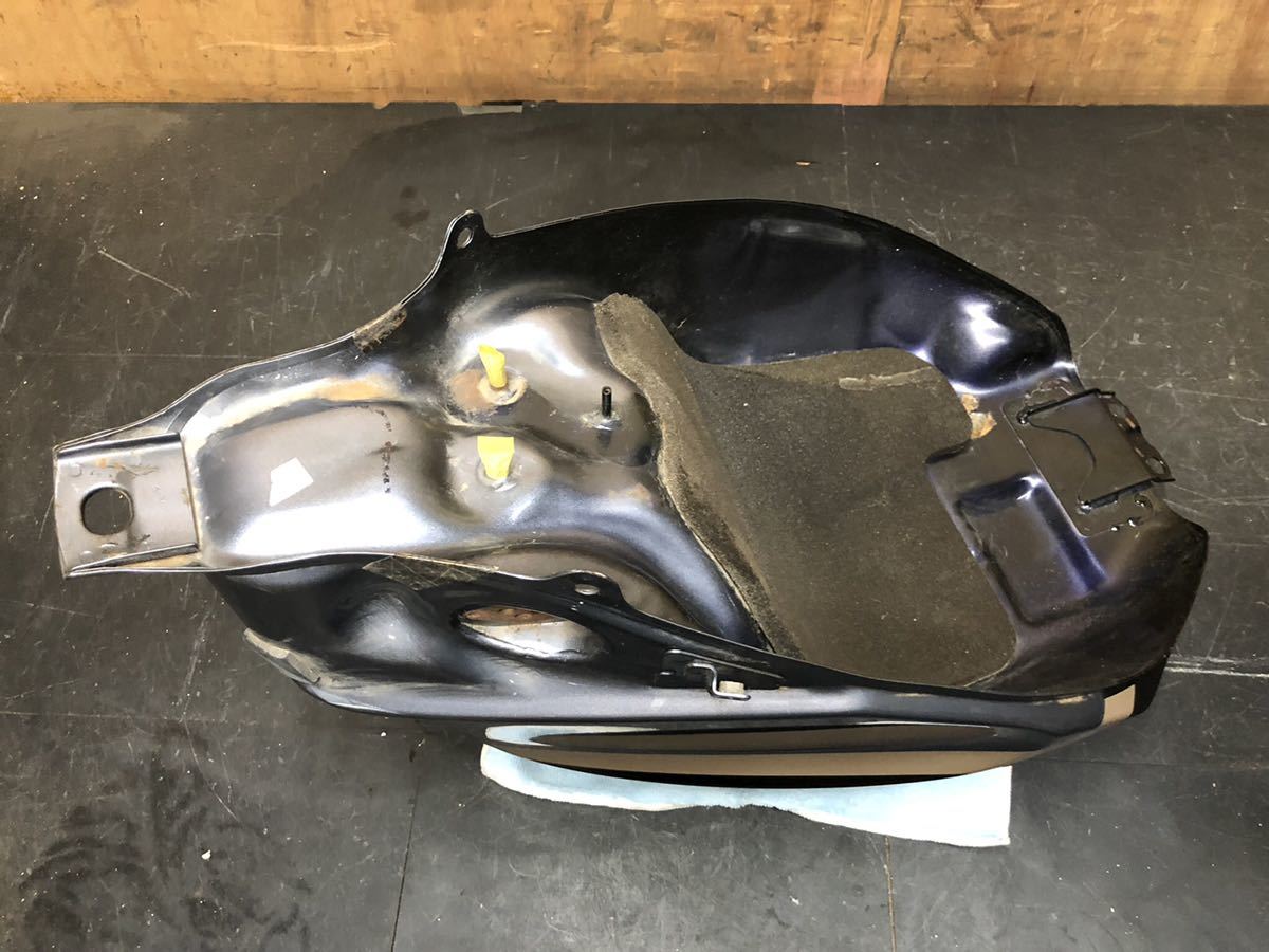 ガソリンタンク MC19 CBR250R 即決 □K86669 フューエル ホンダ