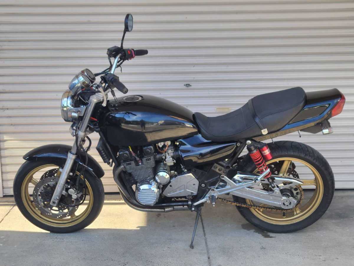 KAWASAKI車検付ゼファー400実働1992年式C4カスタム車両メッキ部品多数全国陸送手配可能ゼファーχ格安売り切りスタート旧車希少人気車両 Yahoo!オークション - KAWASAKI 実働車 ゼファー400(ZⅡ仕様) ZEPHYR〈ヒストリー