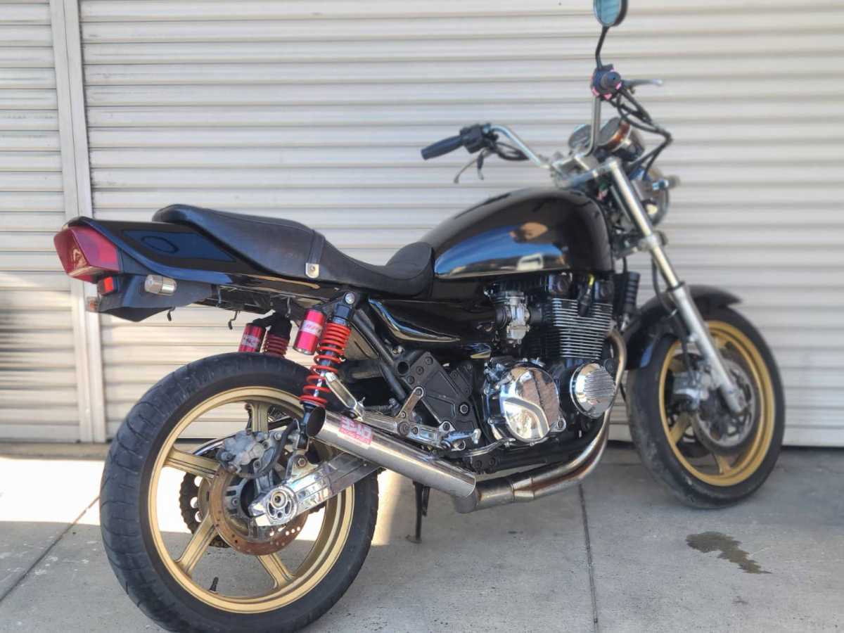 KAWASAKI車検付ゼファー400実働1992年式C4カスタム車両メッキ部品多数全国陸送手配可能ゼファーχ格安売り切りスタート旧車希少人気車両 Yahoo!オークション - KAWASAKI 実働車 ゼファー400(ZⅡ仕様) ZEPHYR〈ヒストリー