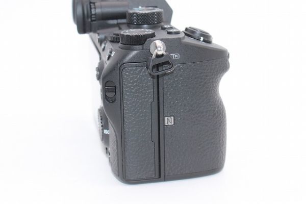 ■ジャンク■ソニー SONY デジタルカメラ α7III ボディ ILCE-7M3 ミラーレス一眼 #Z1270 SONY α7III ILCE-7M3 美品SONY (ILCE-7M3K) 予算30万〜の一生モノカメラフルサイズ