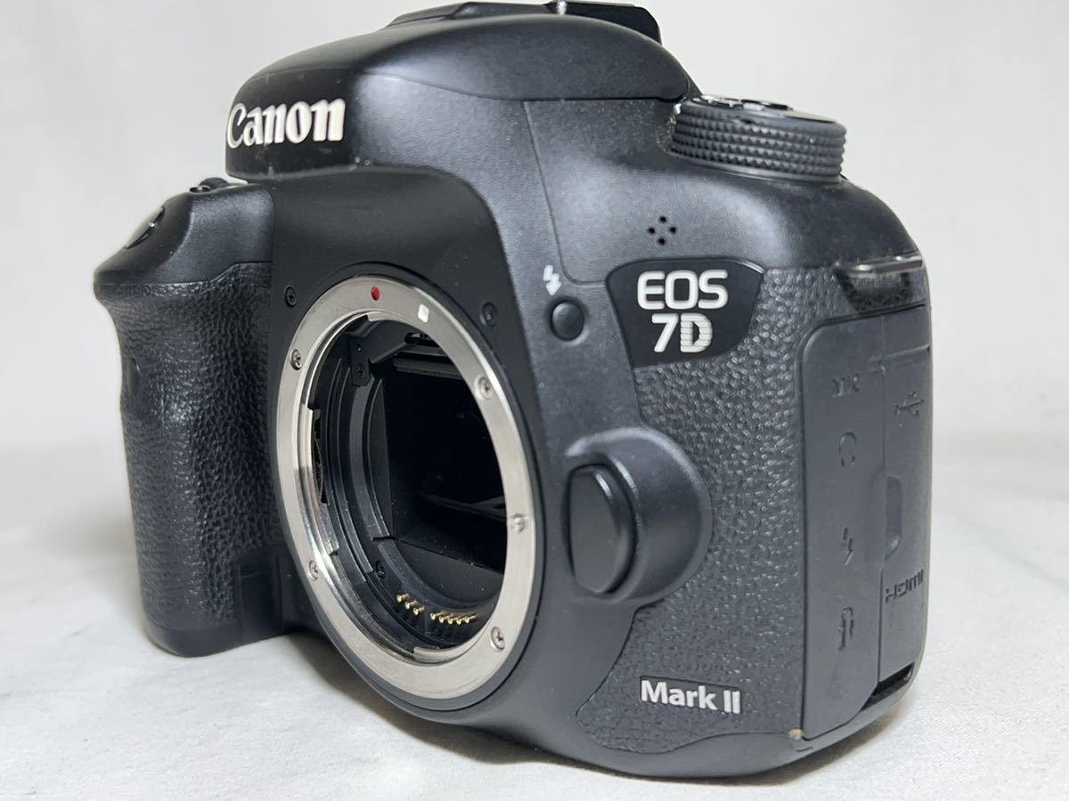 Canon 7D Mark II 純正バッテリーグリップ・Wi-Fiアダプター付 Canon
