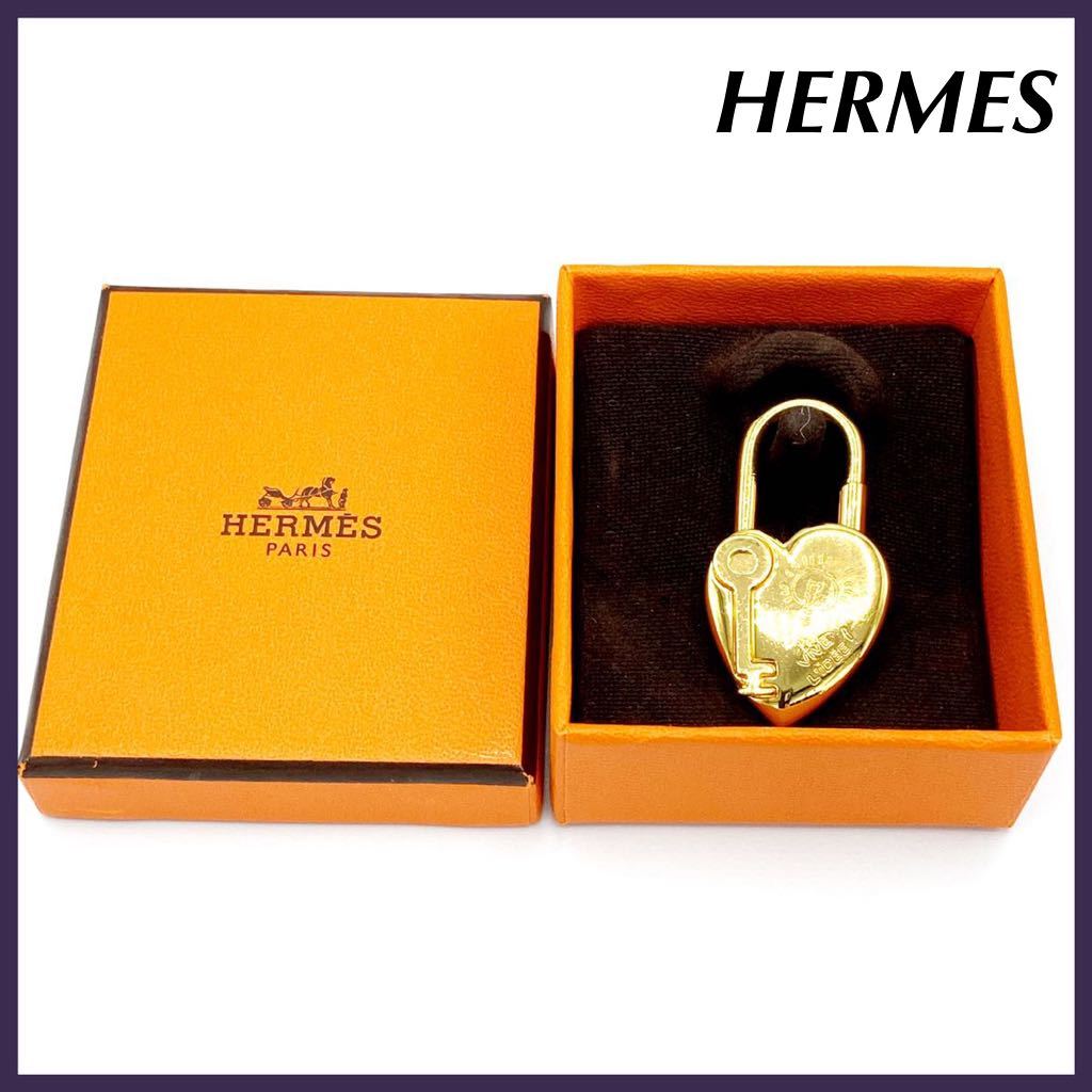【お買い得，大得価】 エルメス HERMES カデナ ロックハートファンタジー チャーム バッグチャーム ゴールド 箱付き(服飾小物)｜売買されたオークション情報、yahooの商品情報をアーカイブ公開 - オークファン 服飾小物