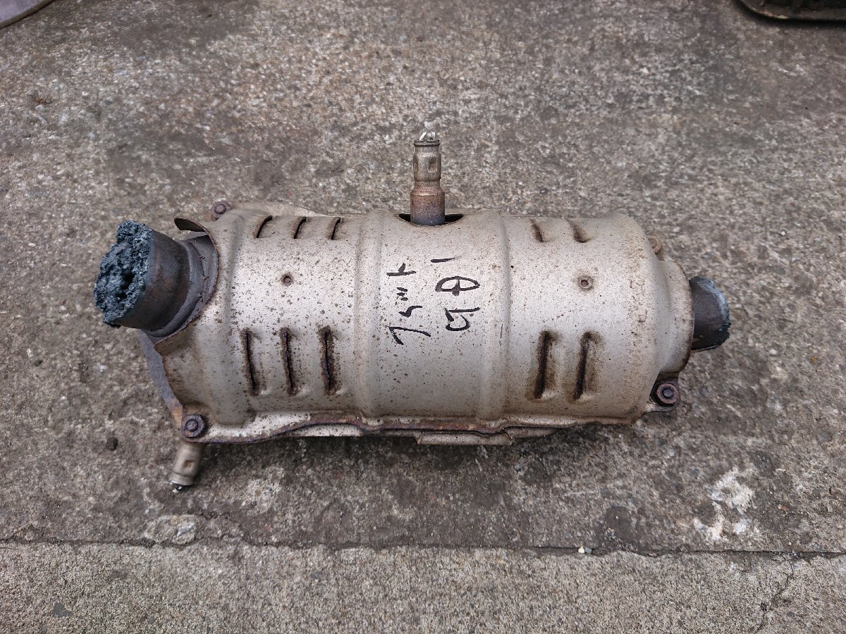 触媒 フィット ホンダ L13A GD1 GD2 センサー Yahoo 上 2ヵ所