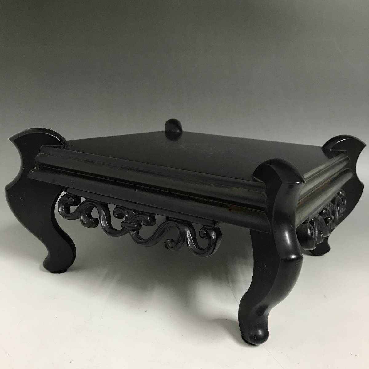 限定SALE，安い FI10/78 花台 猫脚 高さ13.3cm 飾り台 木製 唐草 透かし彫 彫刻 猫足 茶道具 華道具 インテリア 飾り台 飾台 香炉台 盆栽台 工芸品(漆芸)｜売買されたオークション情報、yahooの商品情報をアーカイ その他