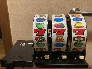 レトロパチスロ2-2号機　センチュリー21　レアパネル　上、中、下セット センチュリー21のYahoo!オークション(旧ヤフオク!)の相場・価格を見る