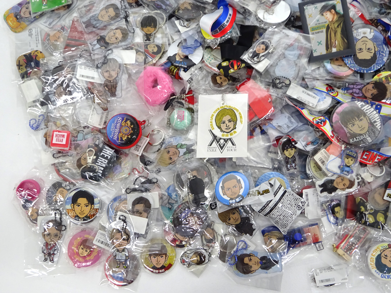 ☆中古☆LDHグループ グッズ まとめ売り 大量セット (登坂広臣/岩田剛 ☆中古☆LDHグループ グッズ まとめ売り 大量セット (登坂広臣/岩田剛