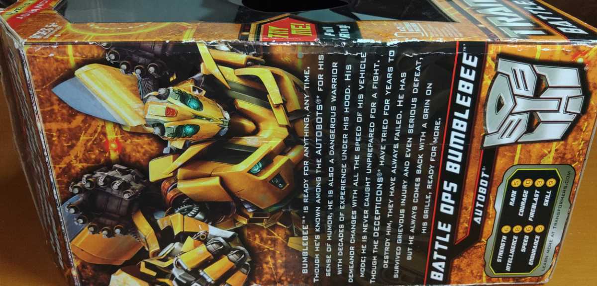 トランスフォーマー バンブルビー MPM-02 US バンブルビー」と「SS