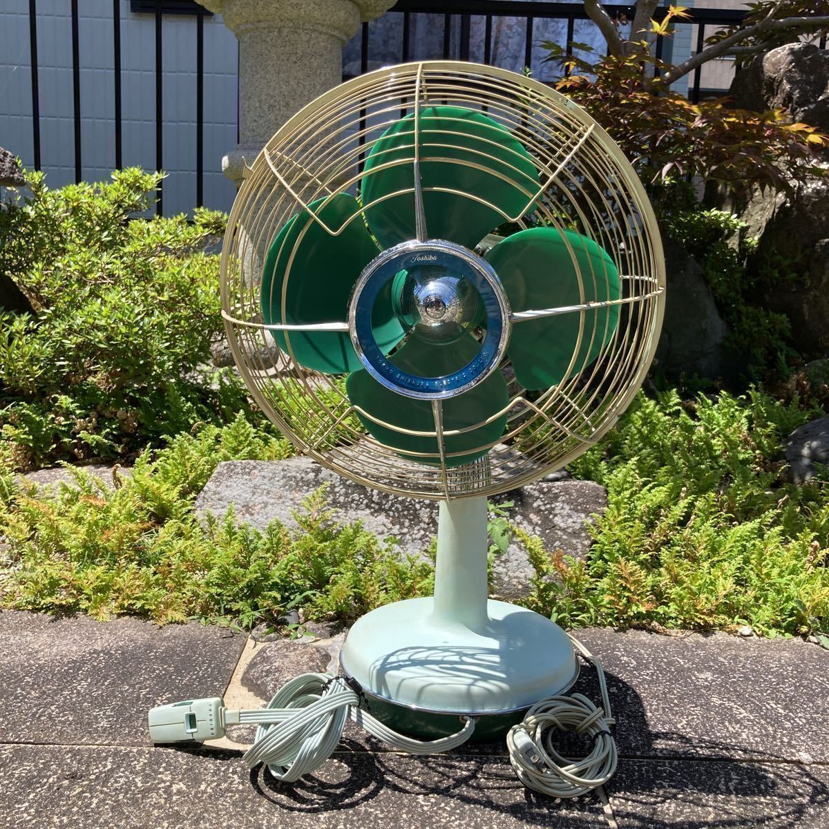 レトロ扇風機、芝浦扇風機、鉄製扇風機、芝浦製作所、特大扇風機、直径46、2枚羽 昭和レトロ 芝浦製作所 扇風機 - 2026年最新Yahoo!オークション 3枚