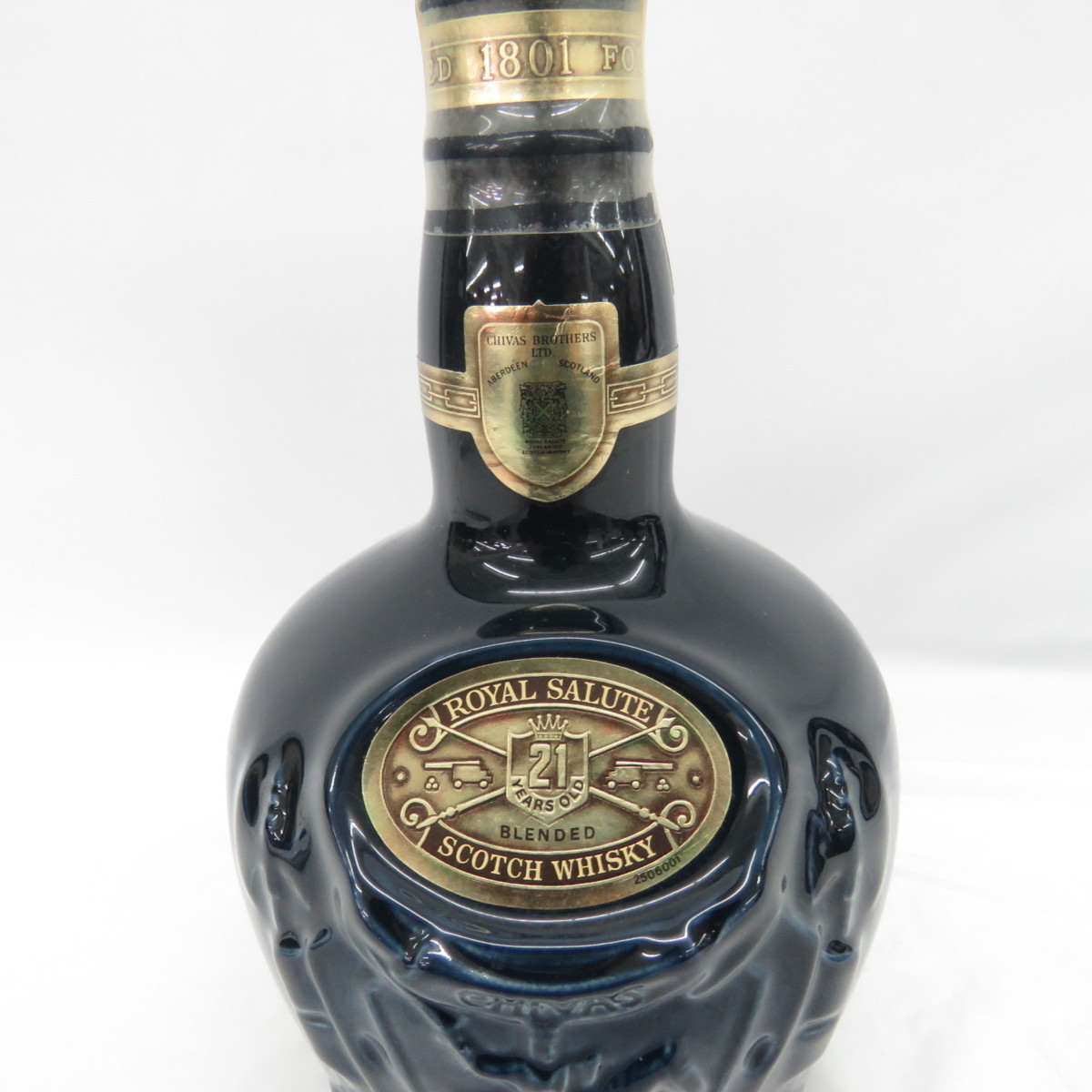 【未開栓】ROYAL SALUTE ロイヤルサルート 21年 青 陶器ボトル ウイスキー 700ml 43% 1337g 11057425