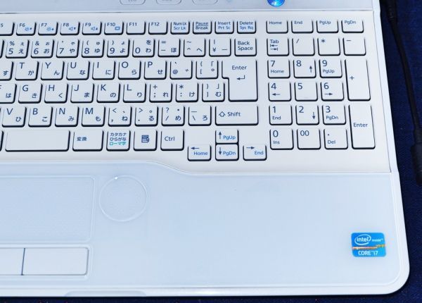 ☆究極PC・Windows11 (大容量1000GB)極上CPU Core i7/LIFEBOOK AH56