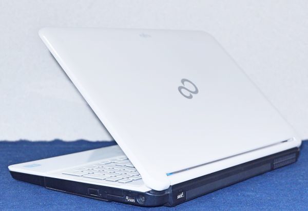☆究極PC・Windows11 (大容量1000GB)極上CPU Core i7/LIFEBOOK AH56
