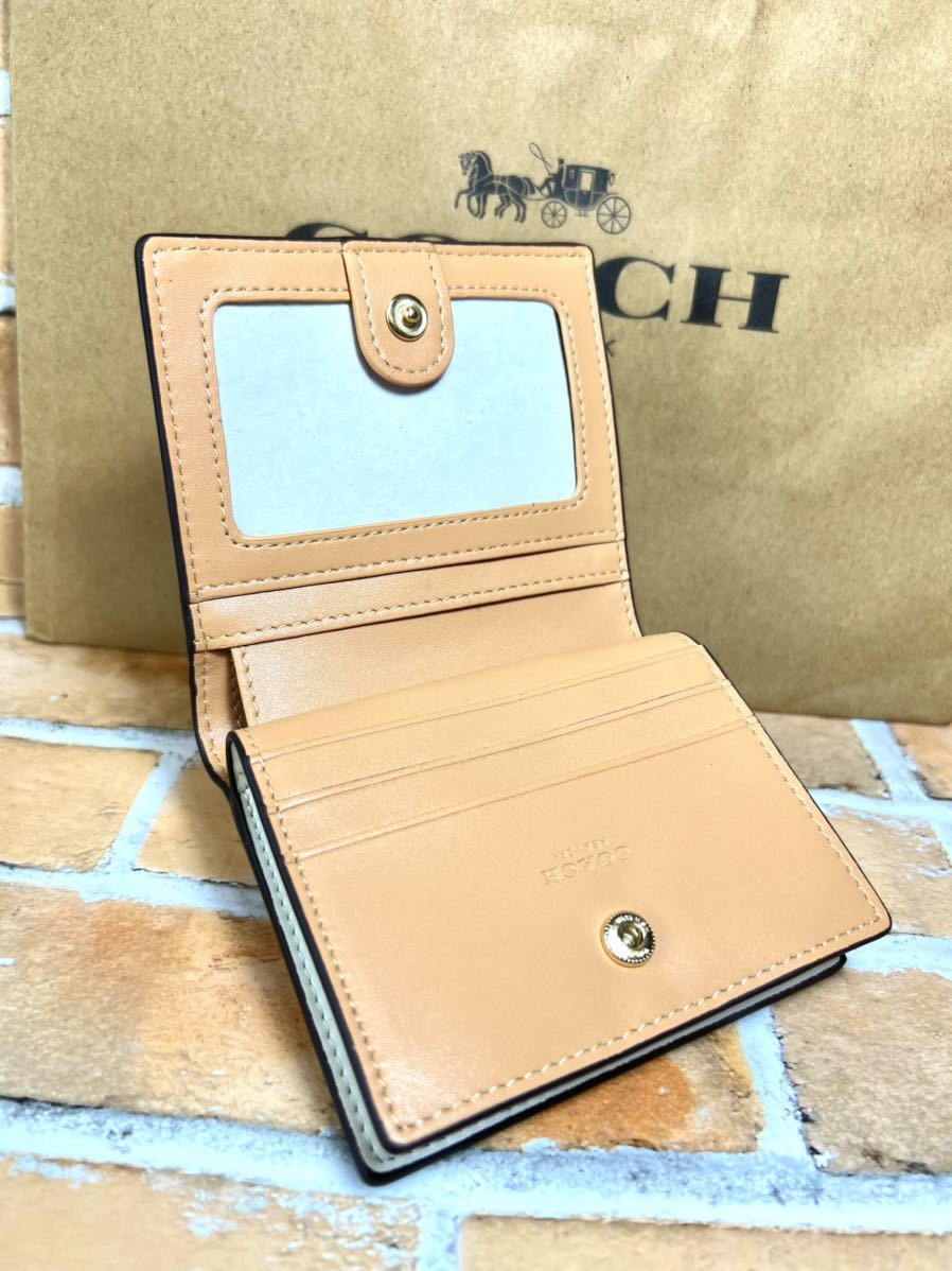 未使用級✨COACH グレー 二つ折り財布 シグネチャー コンパクト