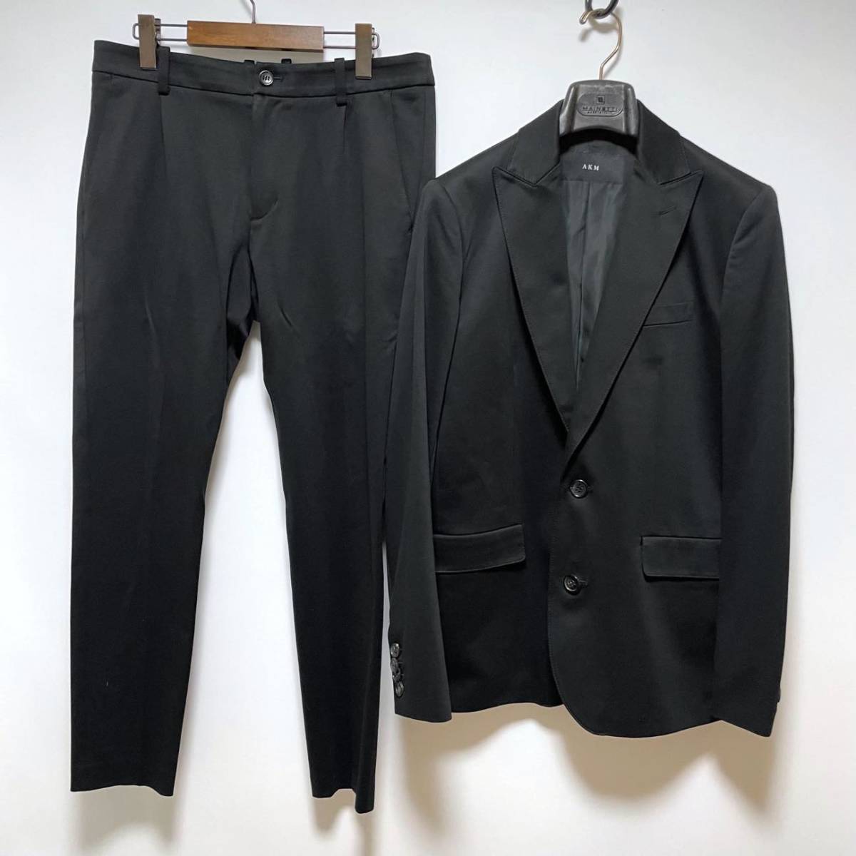 良品 AKM エイケイエム 19SS ピークドラペル セットアップスーツ 定価 