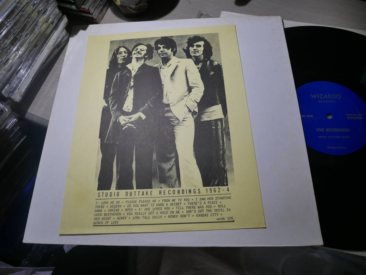▽ LPレコード ビートルズTHE BEATLES OUTAKES 1 TMQ 71048 青カラー