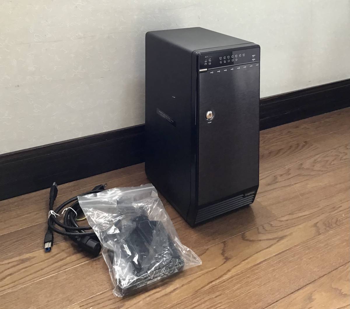 Logitec LHR-8BRHEU3 USB外付けHDDケース 8ベイ RAID ガチャベイ 