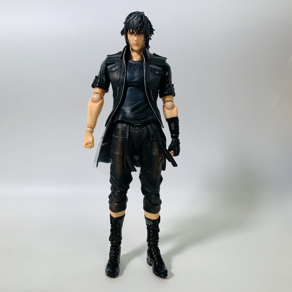 中古品 FINAL FANTASY XV PLAY ARTS改 ノクティス ULTIMATE 