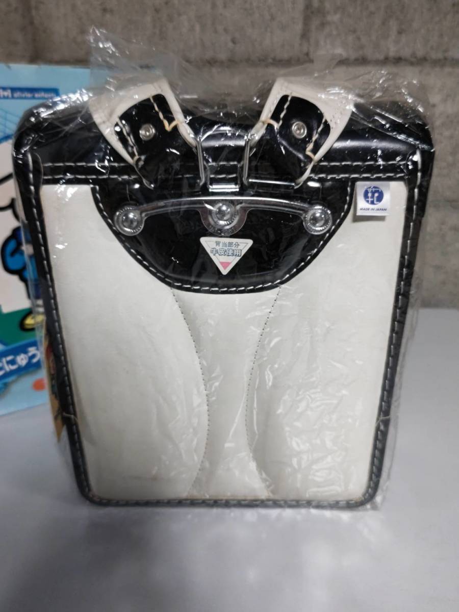 新作入荷，新作 新品未使用 ランドセル Made In Japan 重要部分手縫 社団法人日本鞄協会 皮革種類 牛革 デッドストック 黒色 男女兼用 小学1年生 入学