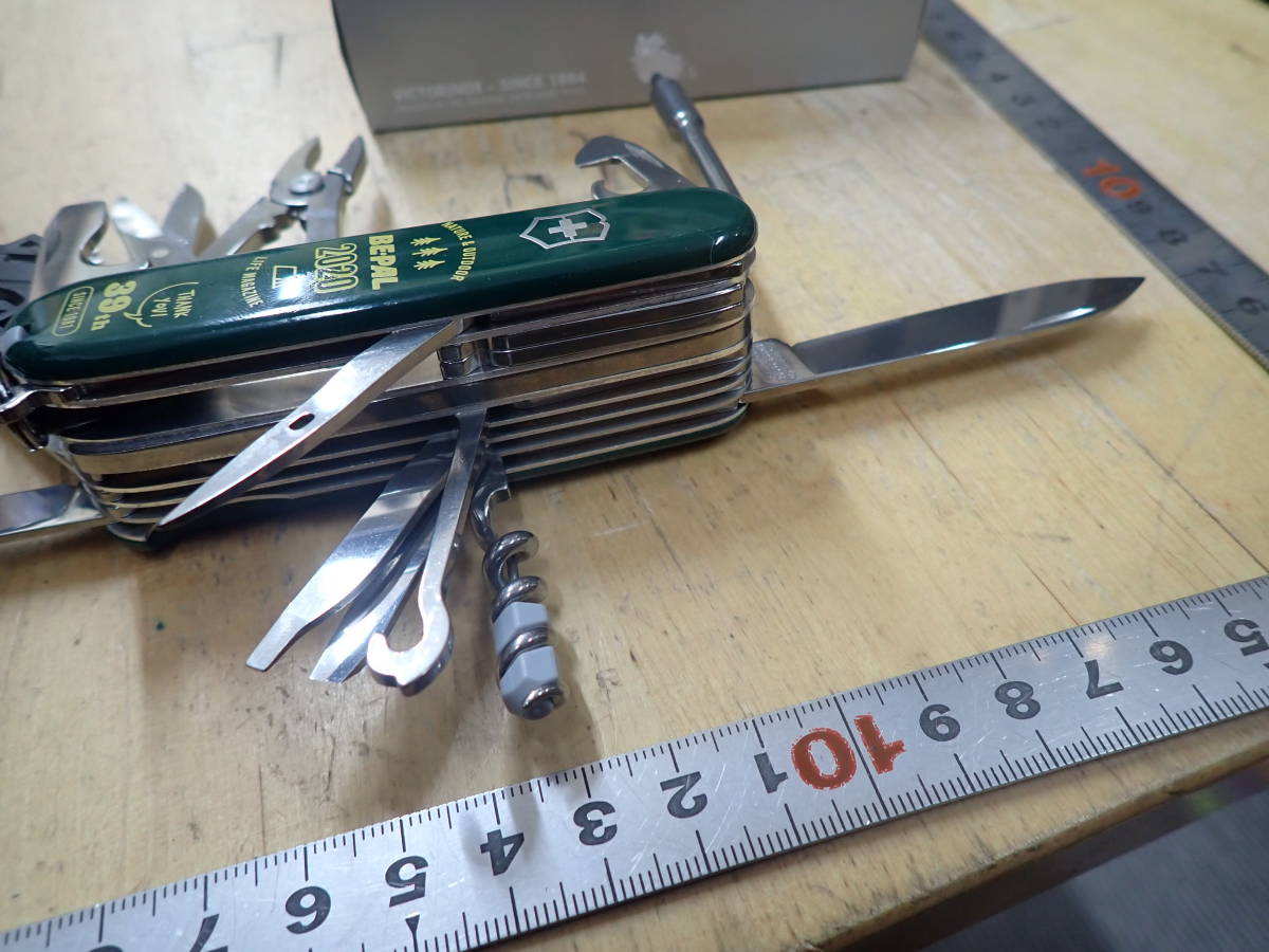 『P04M』新品同様品 VICTORINOX/ビクトリノックス BE-PAL ビーパル 39周年 コラボ 2020