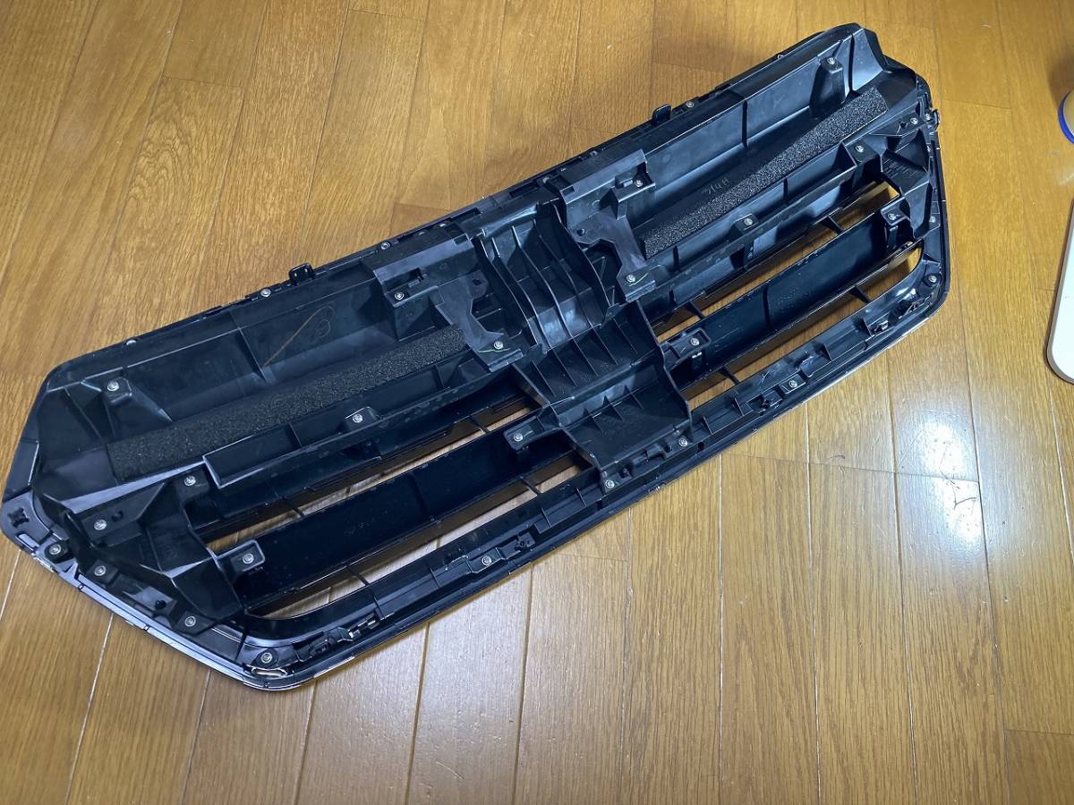 新車外し BN9 BS9 レガシィ B4 前期 純正 フロントグリル アウトバック 