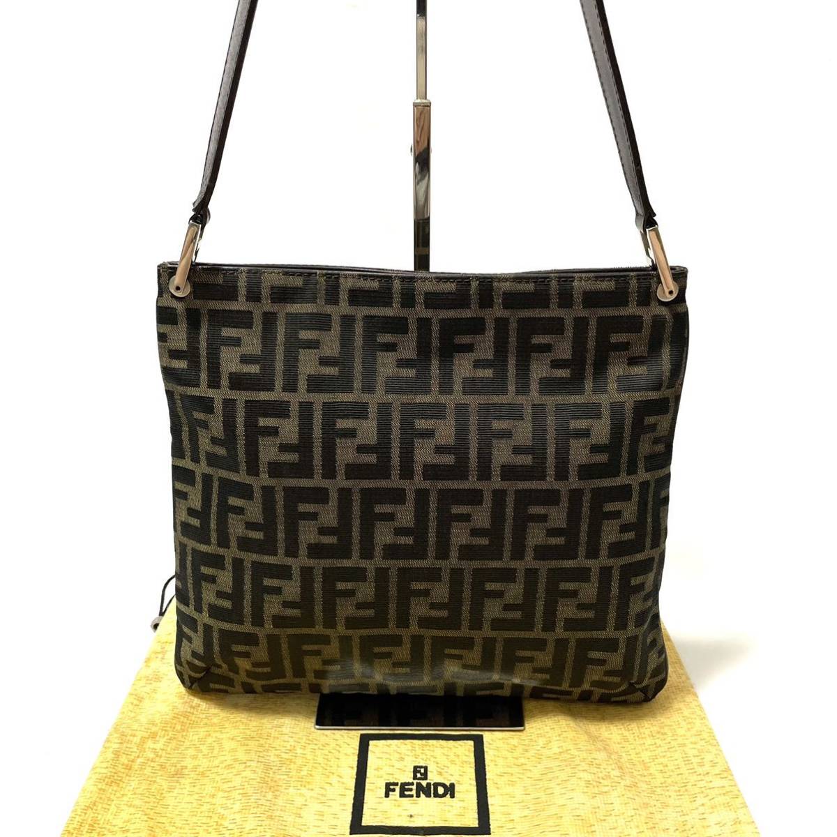 FENDI ズッカ柄 フェンディ ズッカ fendi ワンショルダーバッグの通販 