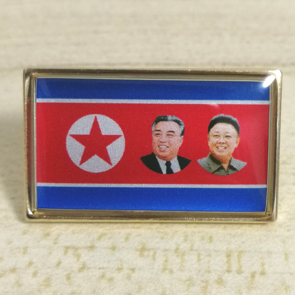 北朝鮮 金正日 金日成 肖像画入りピンバッジ 朝鮮民主主義人民共和国