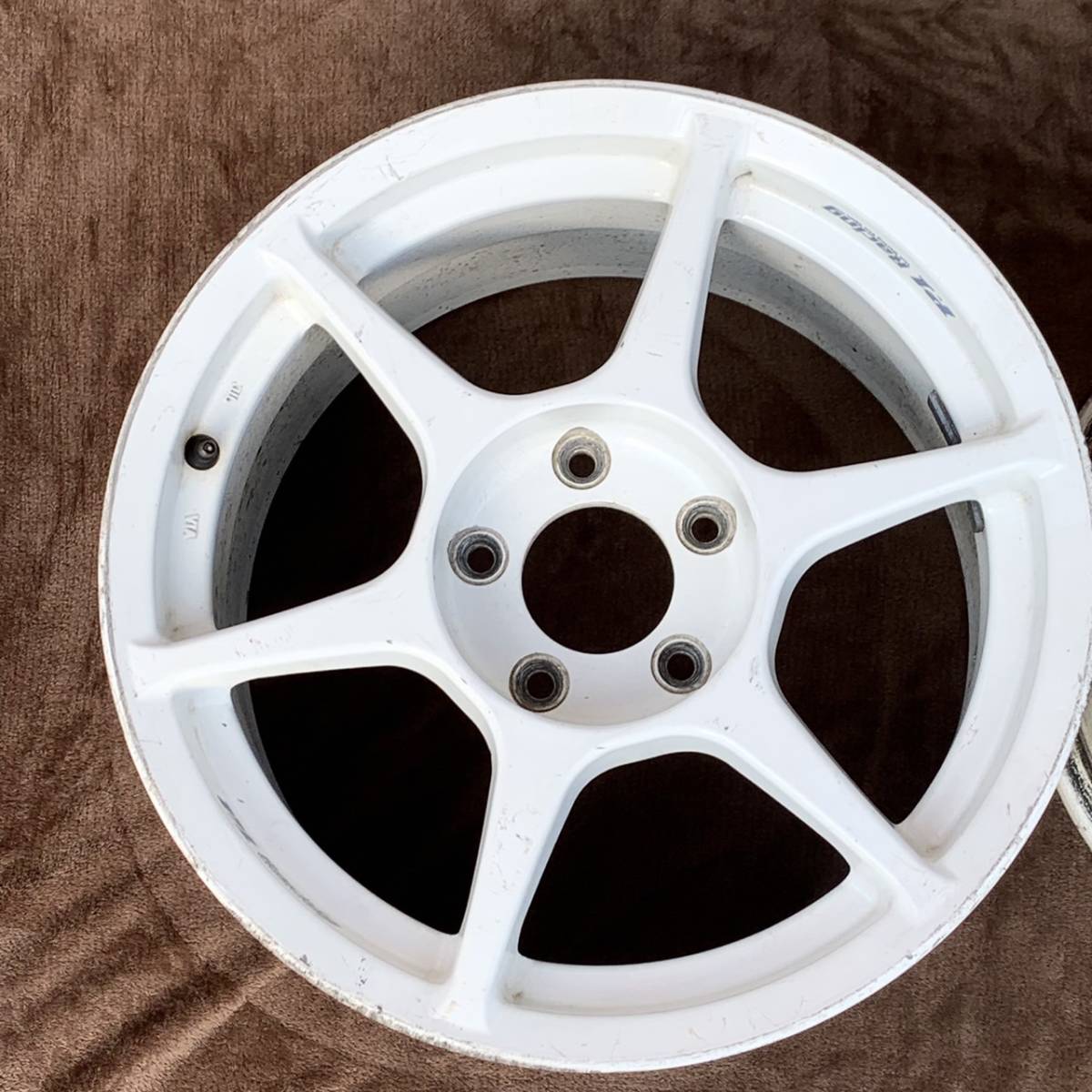 P1 Racing アルミホイール 2本 PCD 114.3 +37 5穴 16インチ 8.5J 