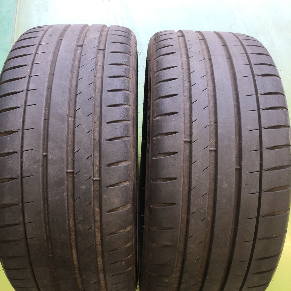 PILOT SPORT XL ミシュラン 0 パイロット スポーツ MICHELIN (88Y) 4S S Michelin [並行 4Sの中古が安い！激安で譲ります 225&frasl;35ZR19 鬼グリップのミシュラン「パイロットスポーツ4S