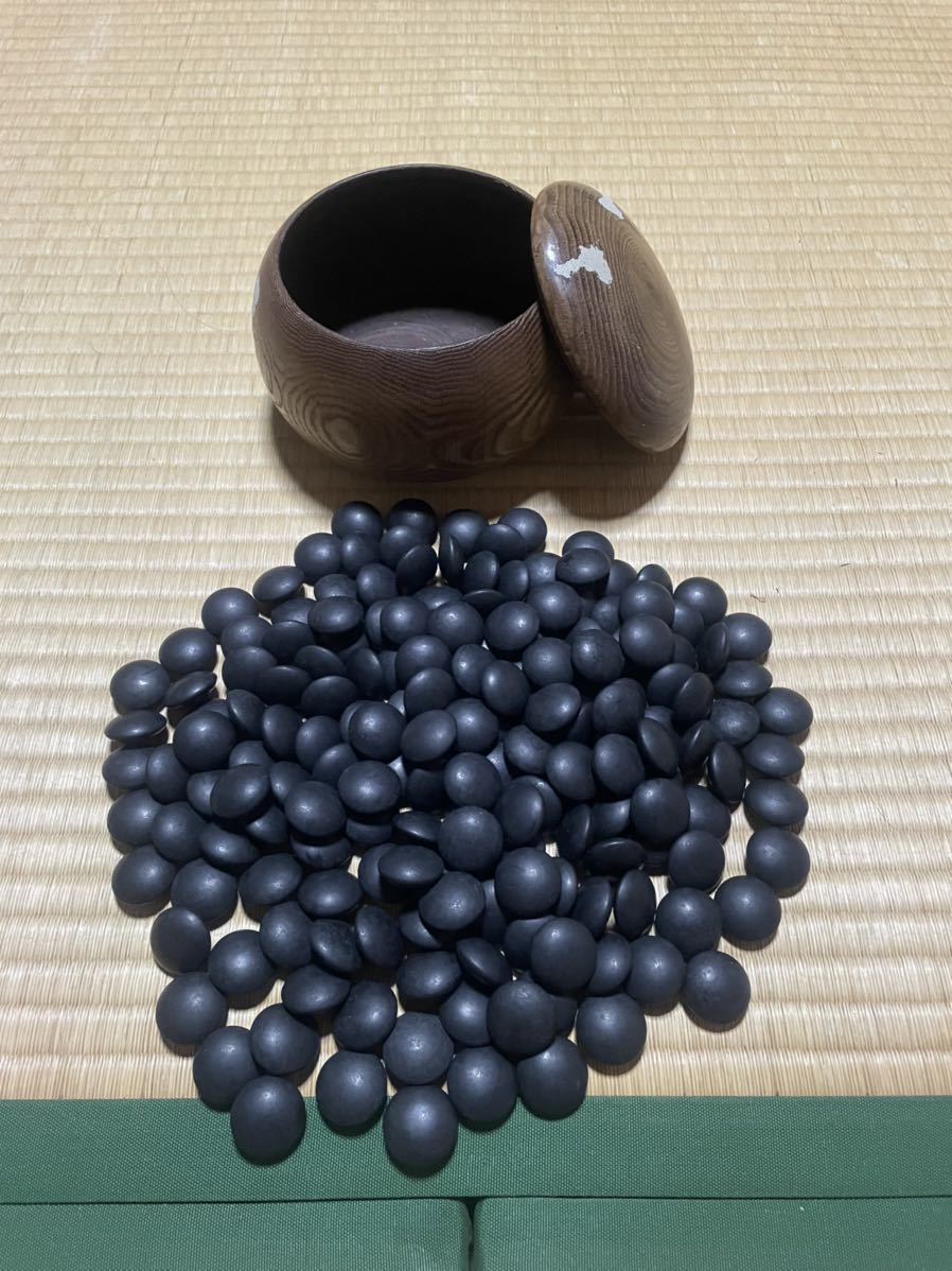 囲碁 本蛤 那智黒 碁石 38号 38号 碁石 蛤 179個 + 那智黒石 179