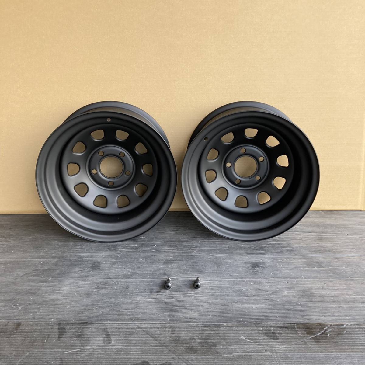 アウトレット 15インチ 鉄チン 8J -38 5穴 PCD114.3 CB73.1 ジェット 