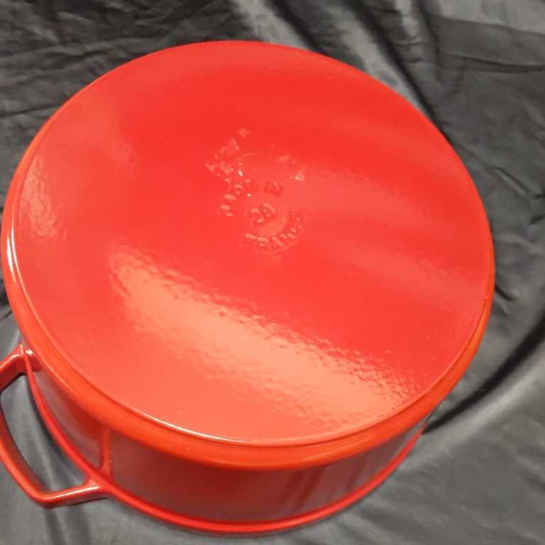 未使用品] staub ストウブ 両手鍋 ココット ラウンド チェリー 28cm 6.7L