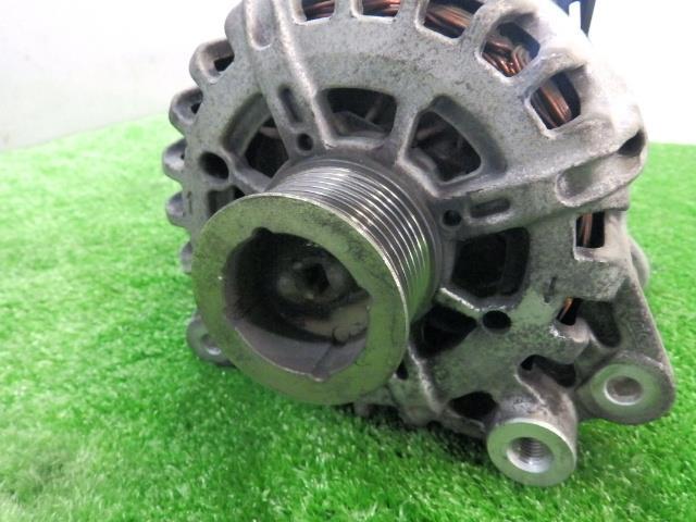 セレナ DBA-FC26 オルタネーター&frasl;ダイナモ MR20DD KH3 2612632A2 2310A